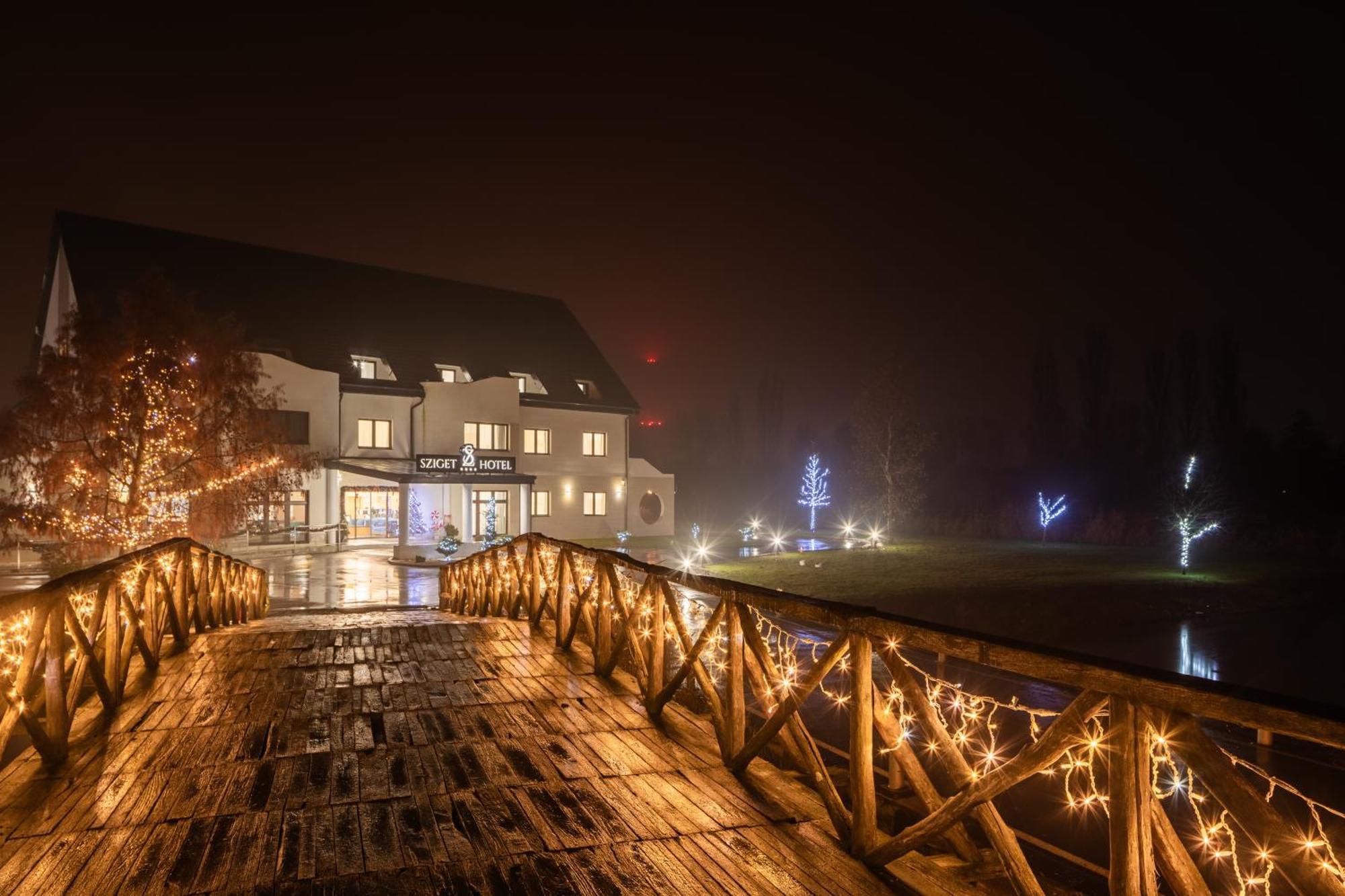 Sziget Hotel Nyíregyháza Esterno foto